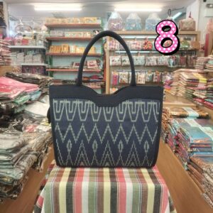 👜🧬กระเป๋าถืองานผ้าฝ้ายพิมพ์ลาย ผ้าพิมพ์ครามลายไทย ทรงเว้าตรงกลาง หรือทรงปากหยัก👜🧬 - Image 29