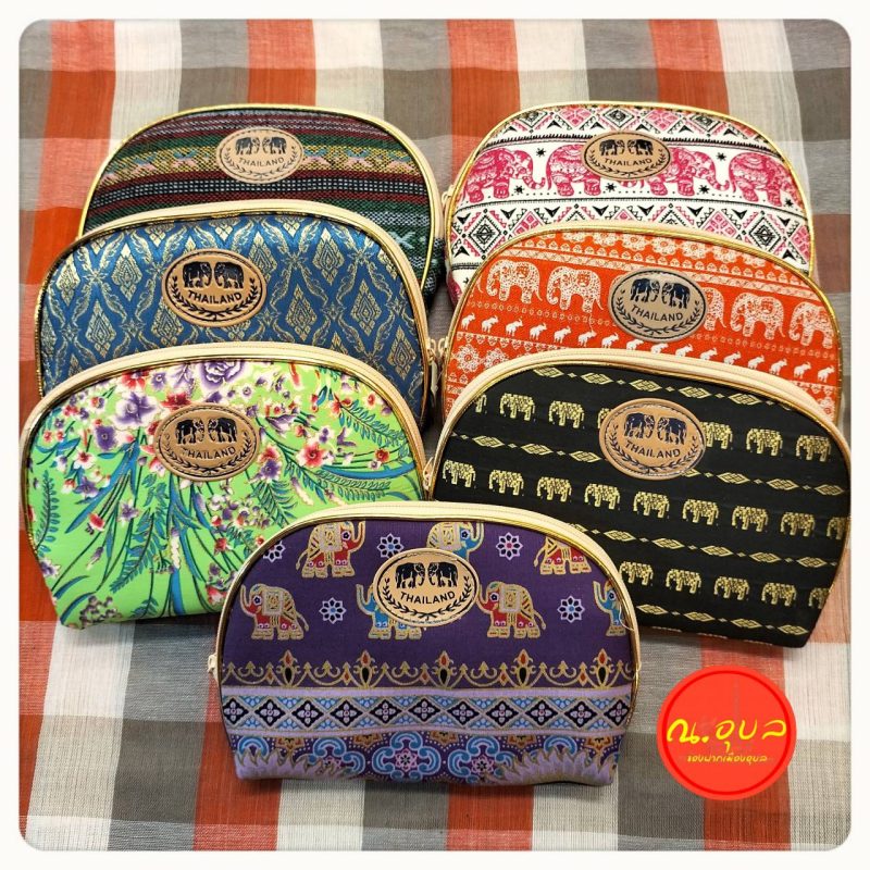 กระเป๋าใส่สตางค์ ใส่เครื่องสำอาง 1 ใบ ขนาด 3XL ขอบทองซิปรอบงานคละลาย/สี