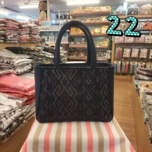 👜🟦🧓กระเป๋าถือคนแก่ ทรงสี่เหลี่ยมใบใหญ่ งานผ้าฝ้ายพิมพ์คราม ลายไทย ลายขอ(พระราชทาน) ลายกราฟฟิก👜🟦🧓 - Image 23