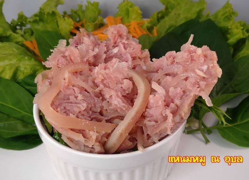 แหนมหมู