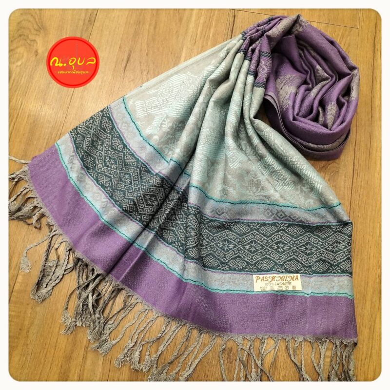 ผ้าพันคอ ผ้าคลุมไหล่ ผ้าฝ้าย Pashmina ลายช้างช่วงกลางผ้า ชายผ้าช้างศึกแต่งดิ้น พู่สีเทา 📌📌สินค้าไม่ได้แพคใส่กล่อง แพคเกจถุงแก้วใสธรรมดา📌📌