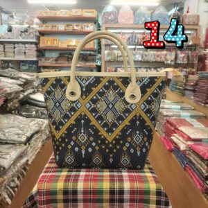 👜♨️♎กระเป๋าถือผู้หญิง รูปทรงตั้ง สายถือหนัง เจาะห่วงตาไก่ มีซิป - Image 11