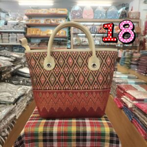 👜♨️♎กระเป๋าถือผู้หญิง รูปทรงตั้ง สายถือหนัง เจาะห่วงตาไก่ มีซิป - Image 5