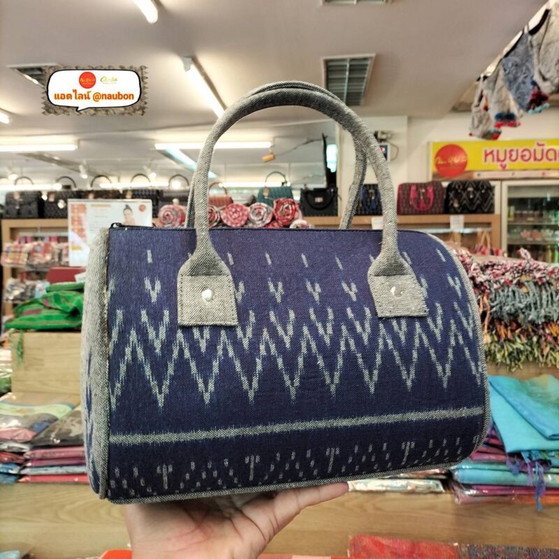 👜🌿🟦กระเป๋าถือรูปทรงหมอน งานผ้าฝ้ายพิมพ์คราม ไม่มีสายสะพายยาว 👜🌿🟦