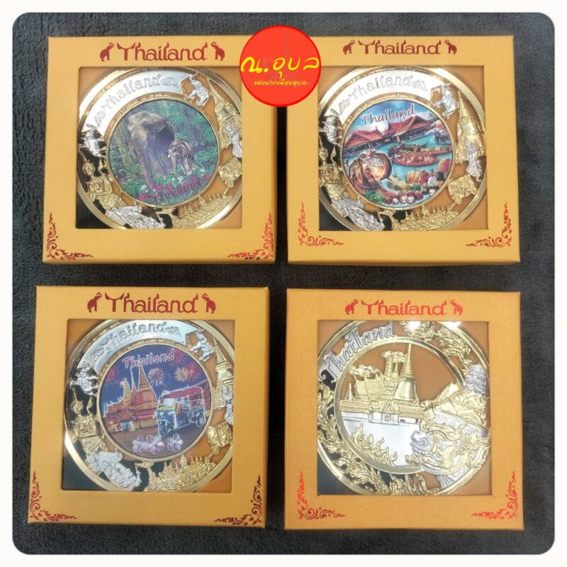 จานโชว์ ลายไทย ลายฉลุ พร้อมขาตั้ง Souvenir thailand