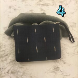 👛💸💳กระเป๋าใส่เครื่องสำอางรูปทรงสี่เหลี่ยม ทำจากผ้าฝ้ายทอมือ ผ้ากาบบัว ผ้าพิมพ์คราม ขนาด 1 ใบ 👛💸💳 - Image 9